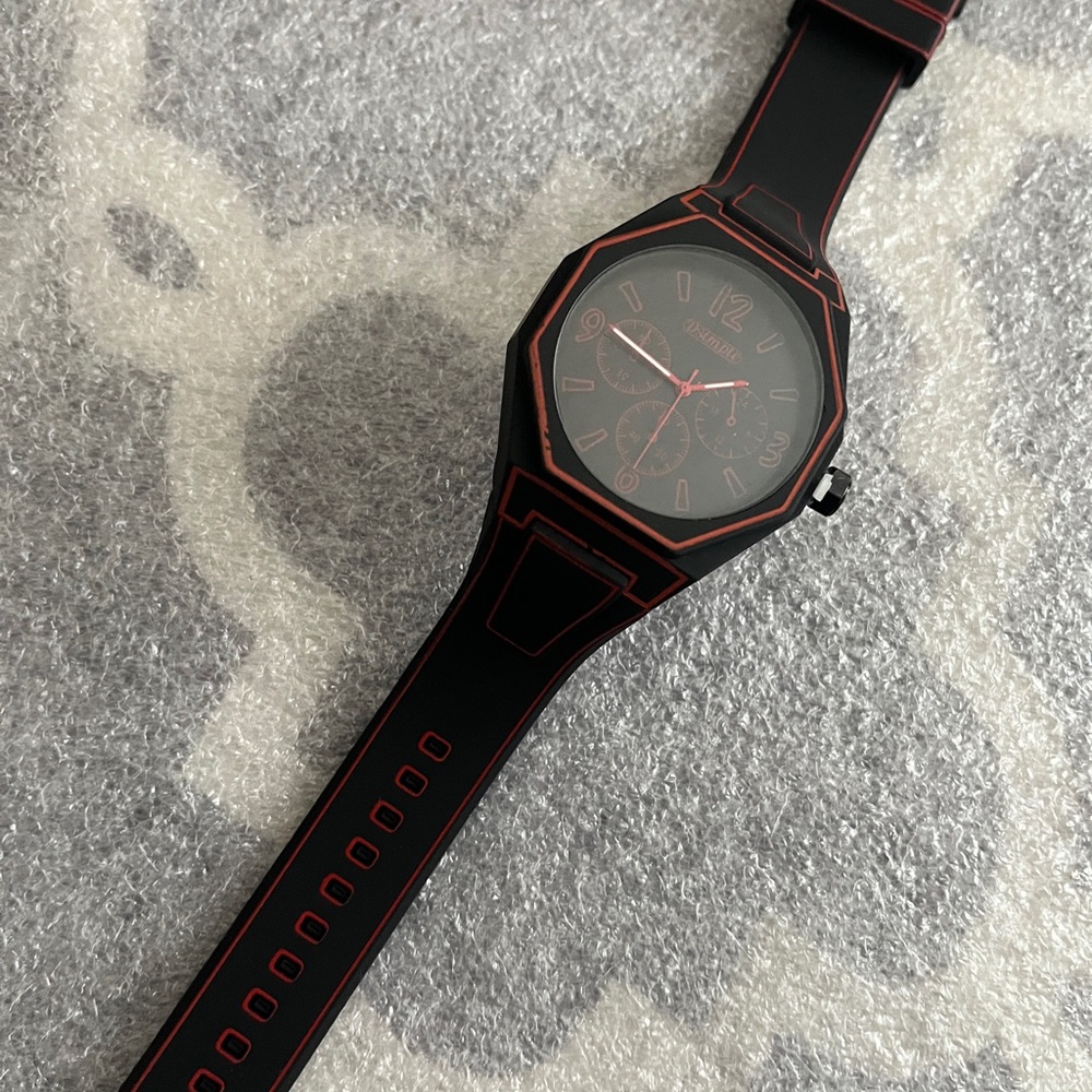 New Anime Style Black 2D Cartoon Watch - Unisex With Red Outline